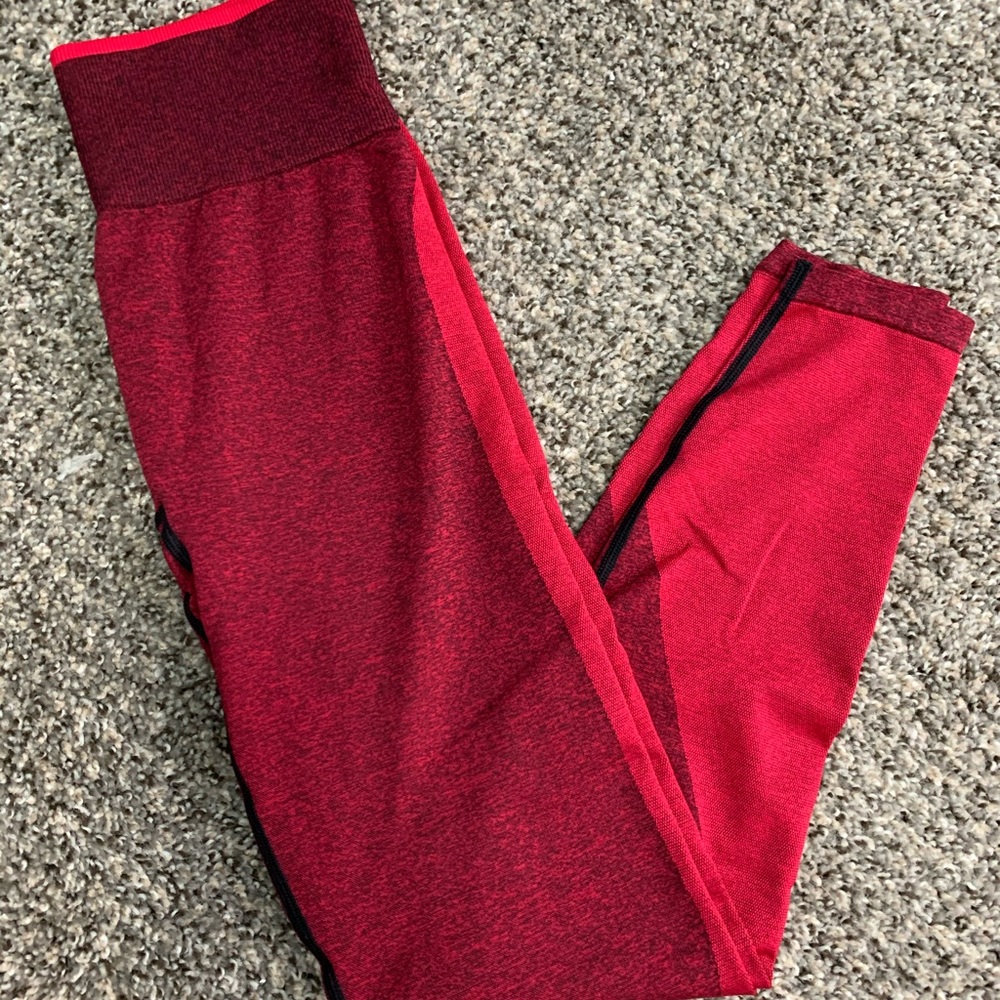 Victoria secret pink seamless leggings.